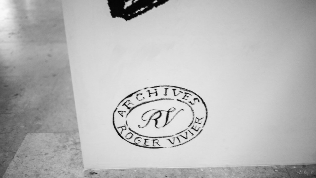 Virgule, les archives Roger Vivier