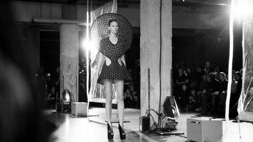 iris-van-herpen-aw2014-20