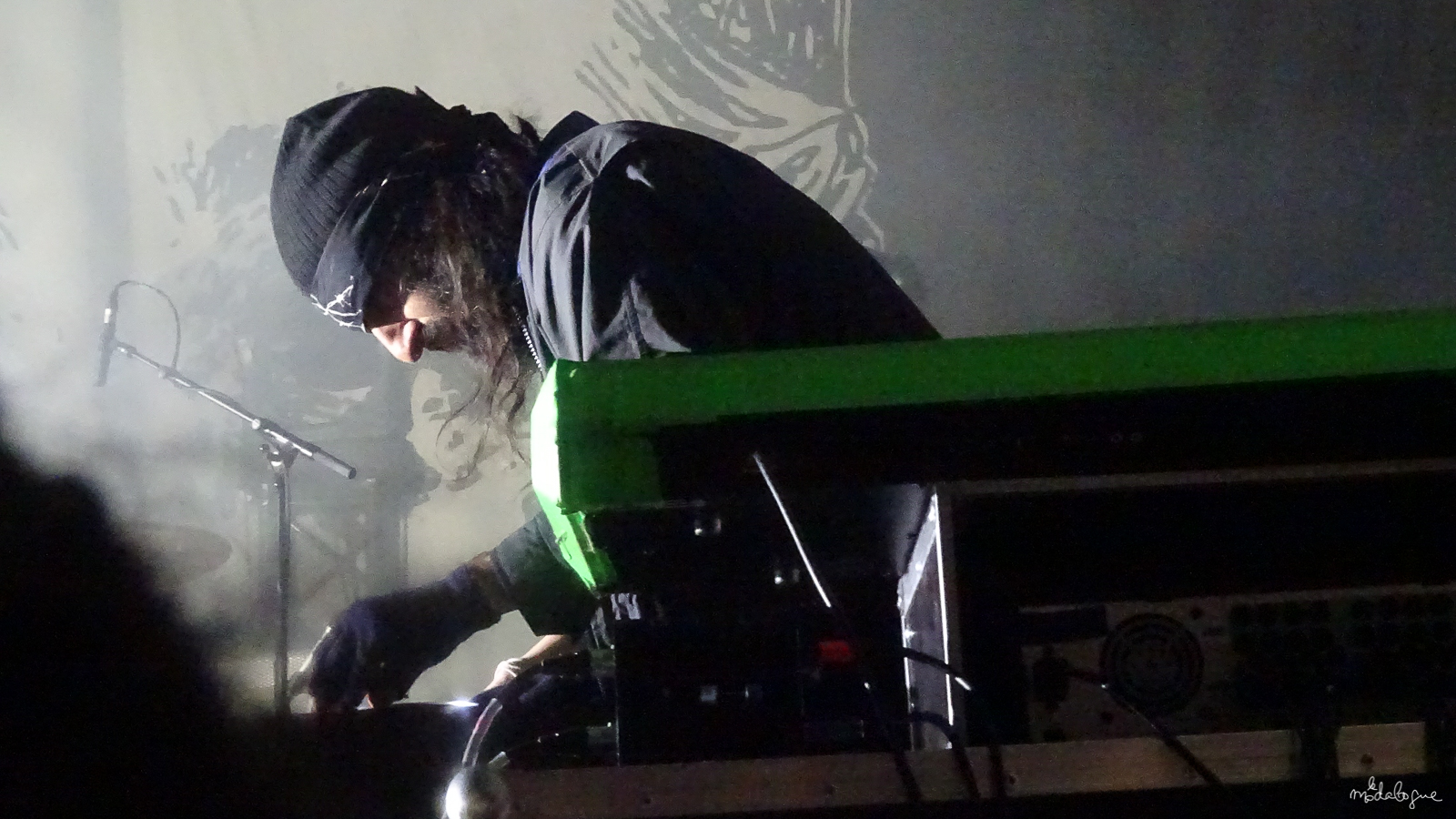 crystal-castles-2016-8