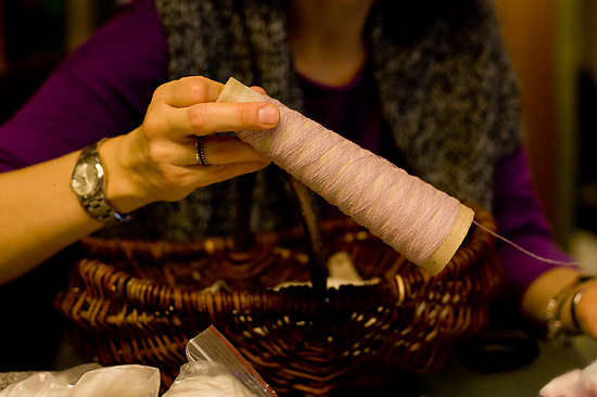 Un fil en bobine, prêt à  l'utilisation