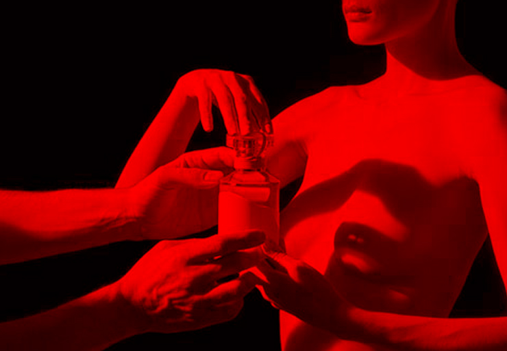 Untitled, Ligne 3, invitation au parfum