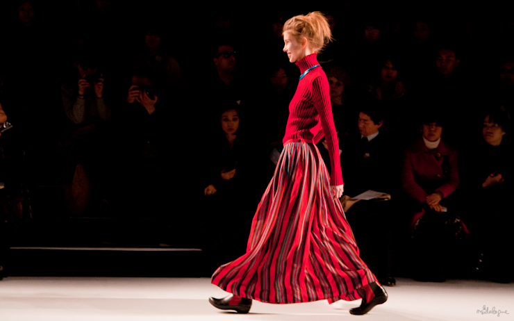 issey-miyake-winter-fall-2013-16