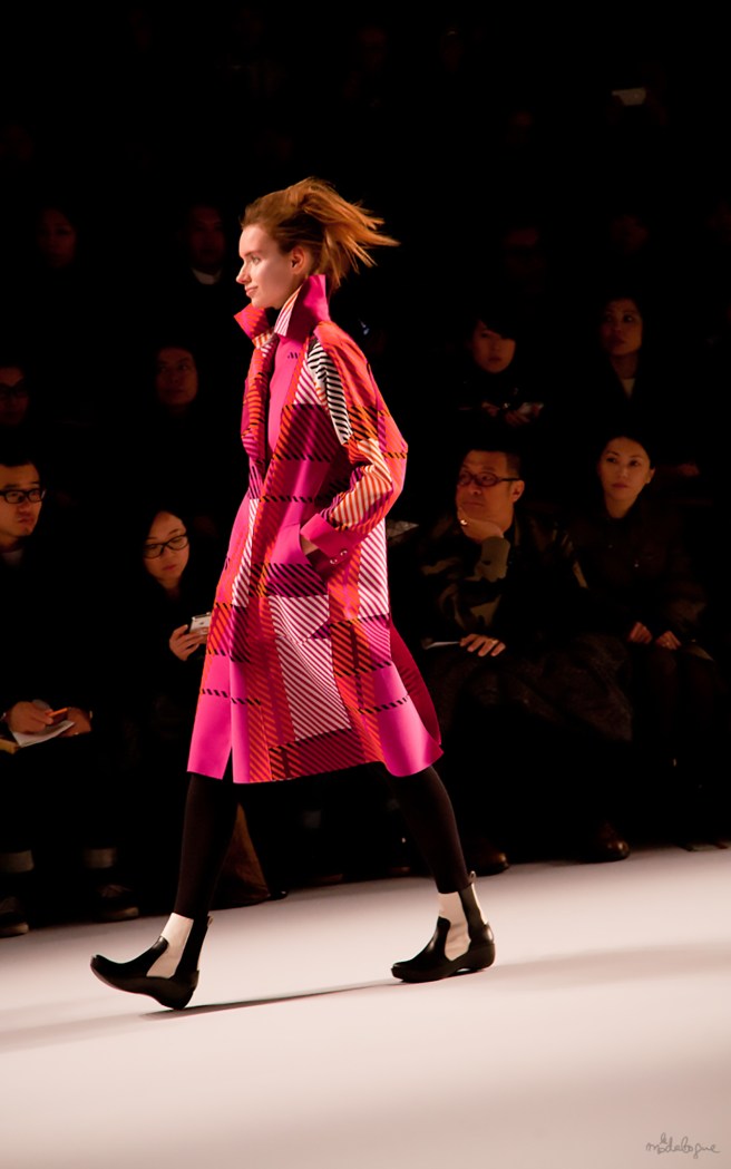 issey-miyake-winter-fall-2013-9