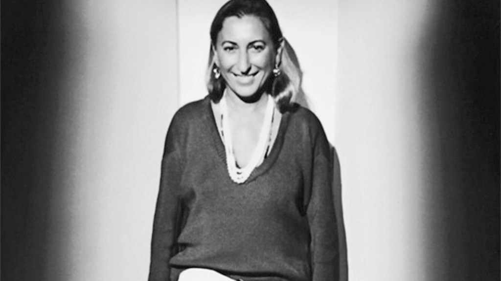 PRADA RESORT 2018&nbsp;COUTURELEISURE