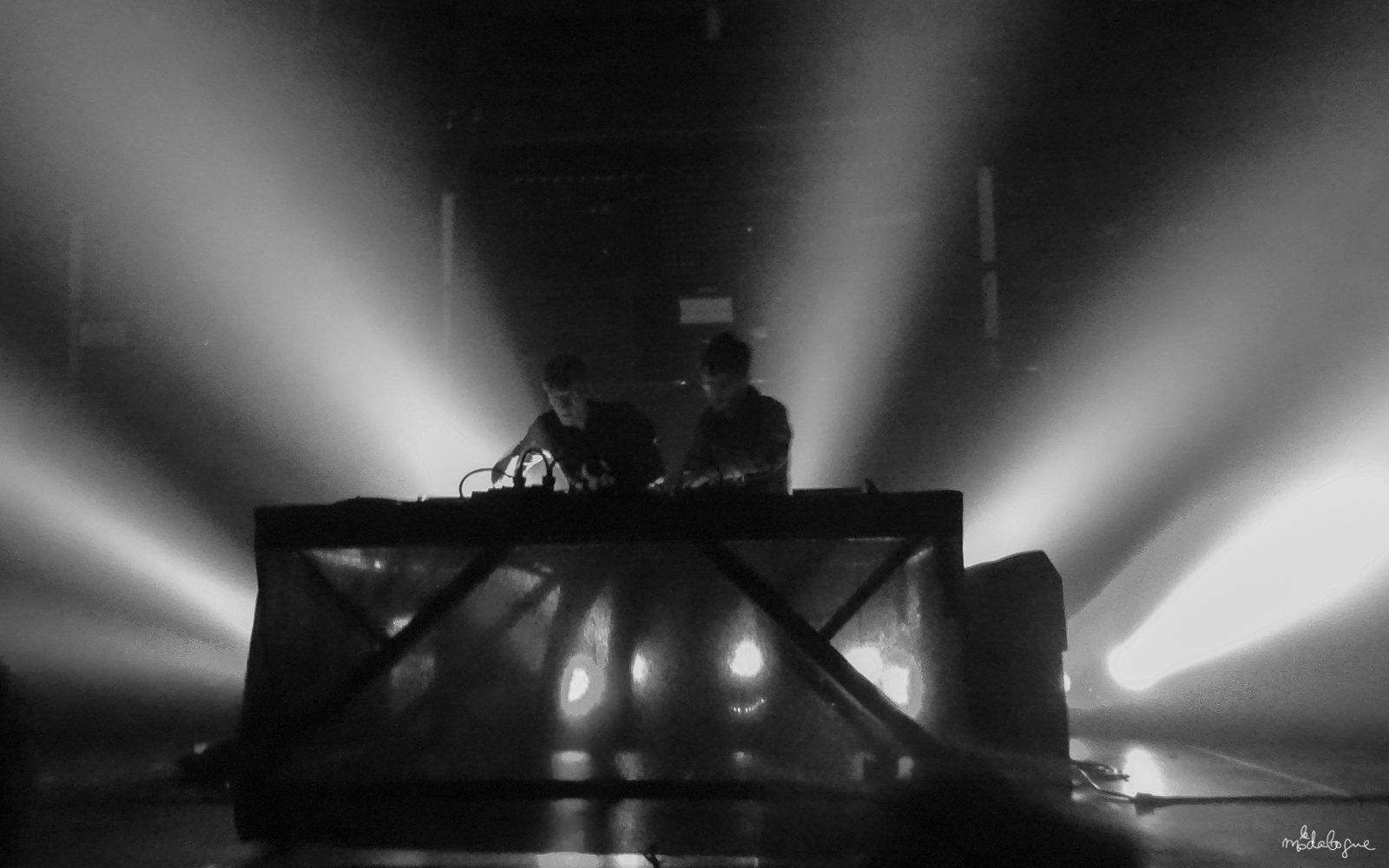 SIMIAN MOBILE DISCO