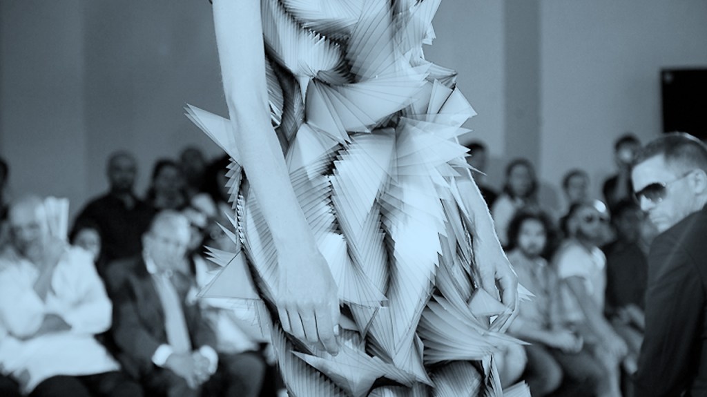 Iris Van Herpen, Yiqing Yin | Créatrices&nbsp;hybrides