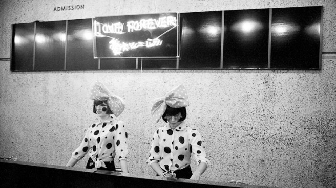 louis-vuitton-kusama-cocktail-2