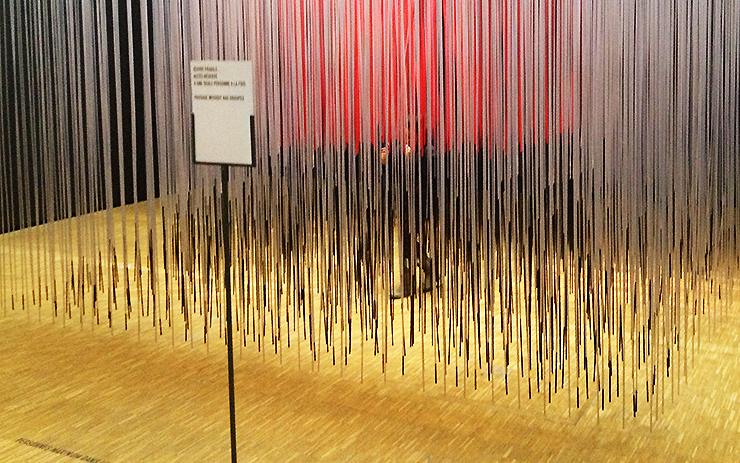 jesus-rafael-soto-cube-penetrable