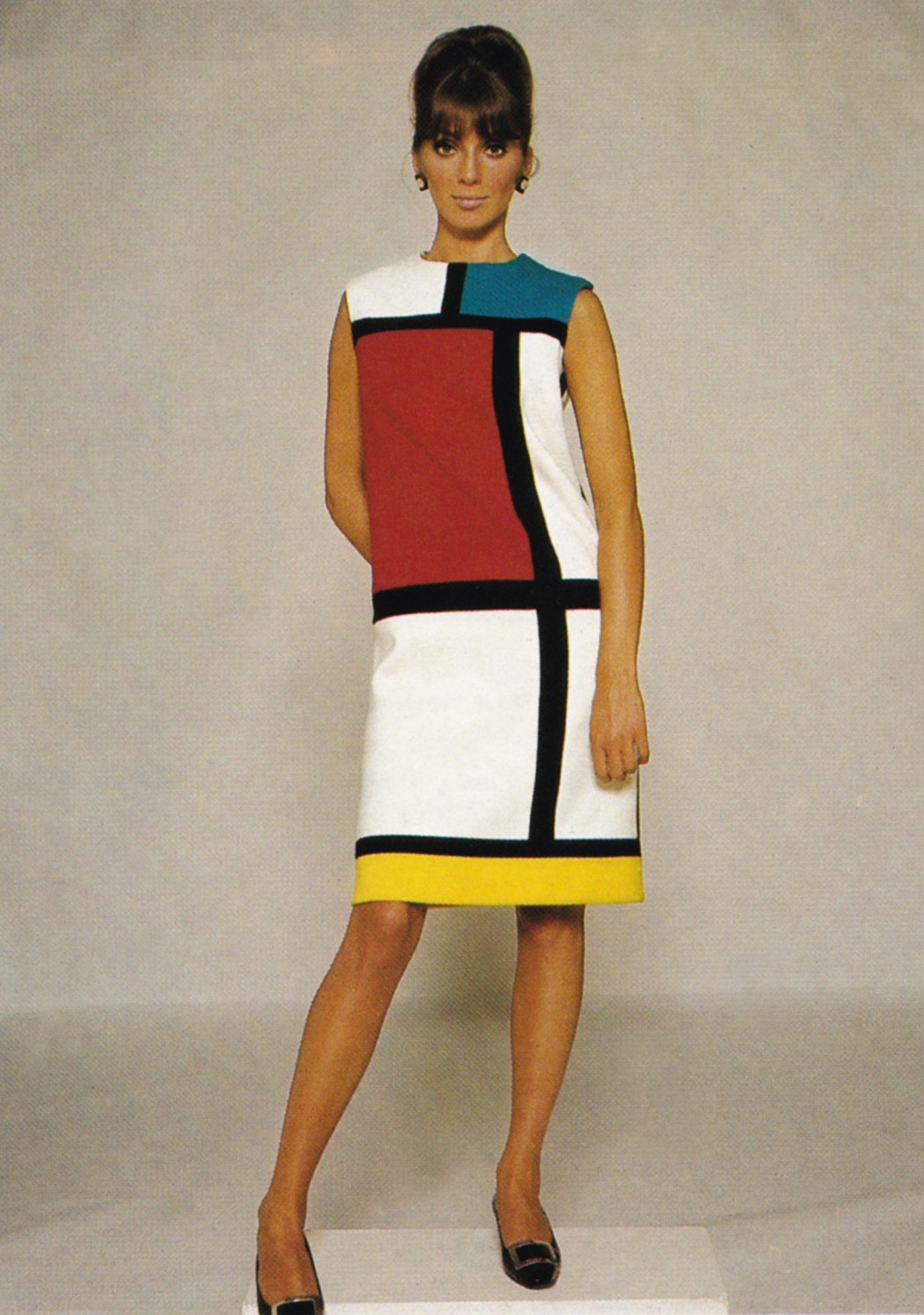 mondrian-ysl-knapp