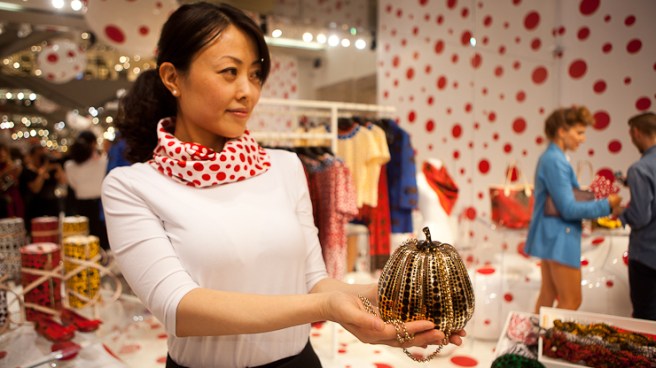 kusama-vuitton-minaudiere-2