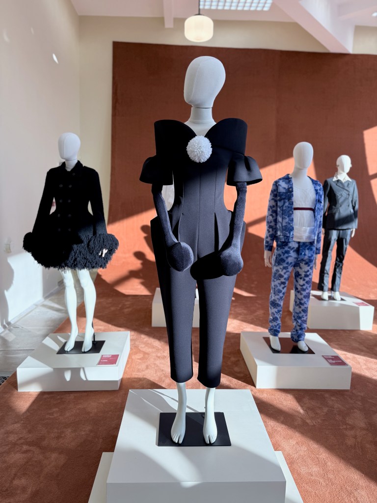 Noah Almonte, Replicants