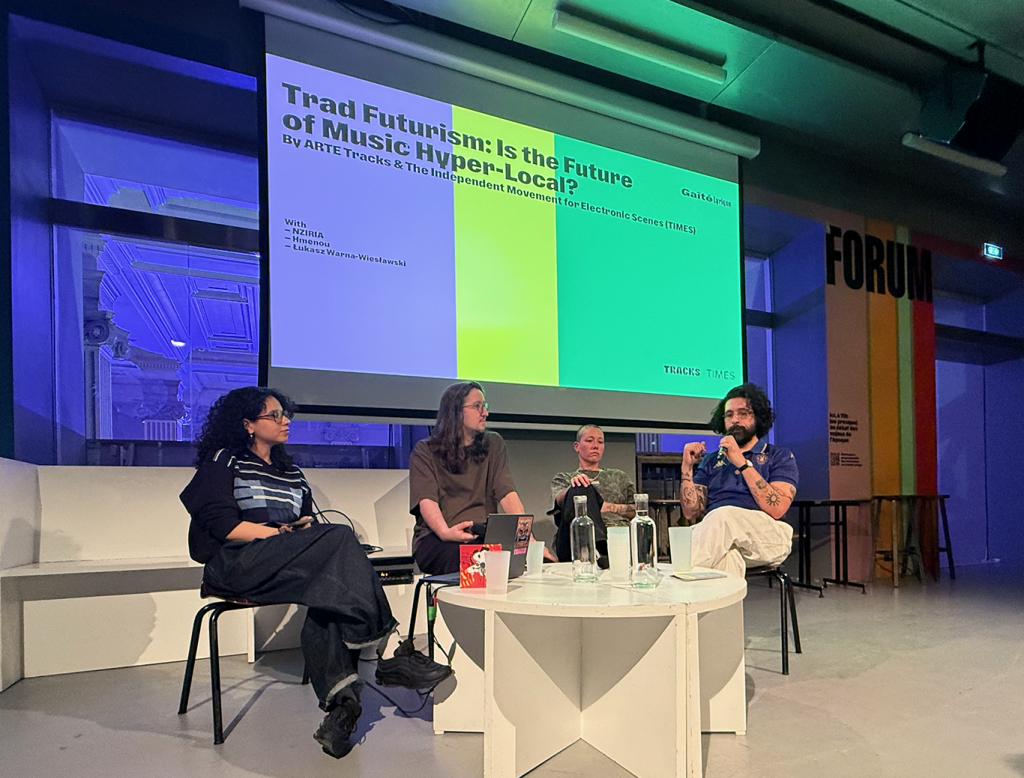 Conférence Trad futurisme à la Gaîté Lyrique sur les archives, les folklores et leur réutilisation marketing